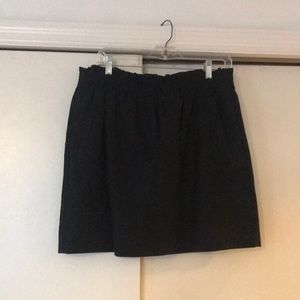Black scrunched tip skirt